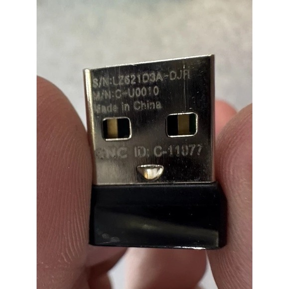 Logitech MK335 Wireless Keyboard and Mouse Combo - Picture 8 of 15